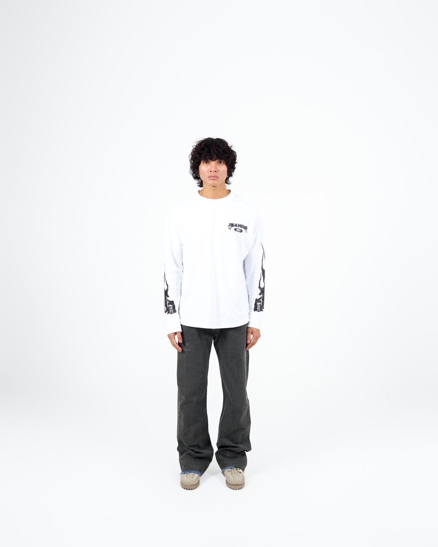 Skull Flame Longsleeve White