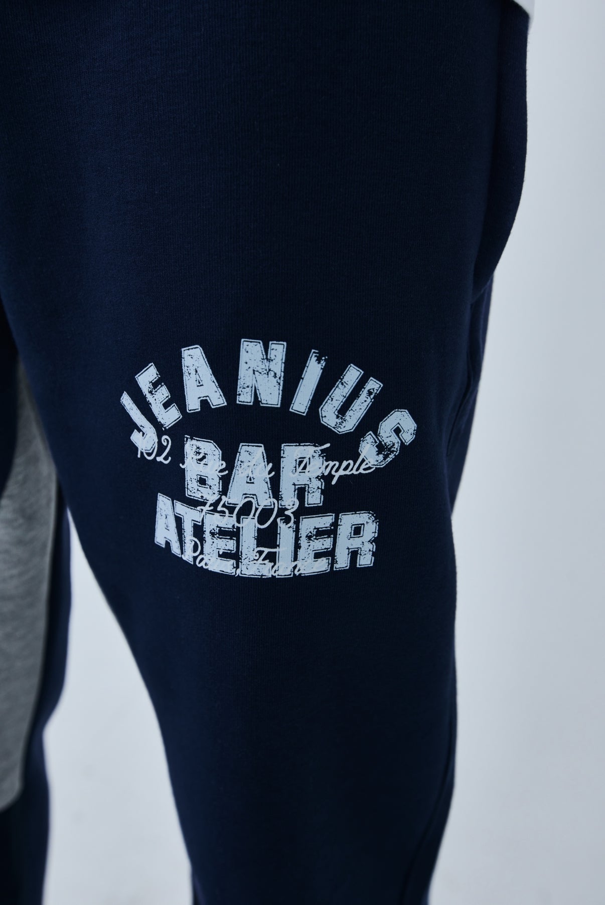 JEANIUS X MEET UP PARIS FLARE JOGGER NAVY