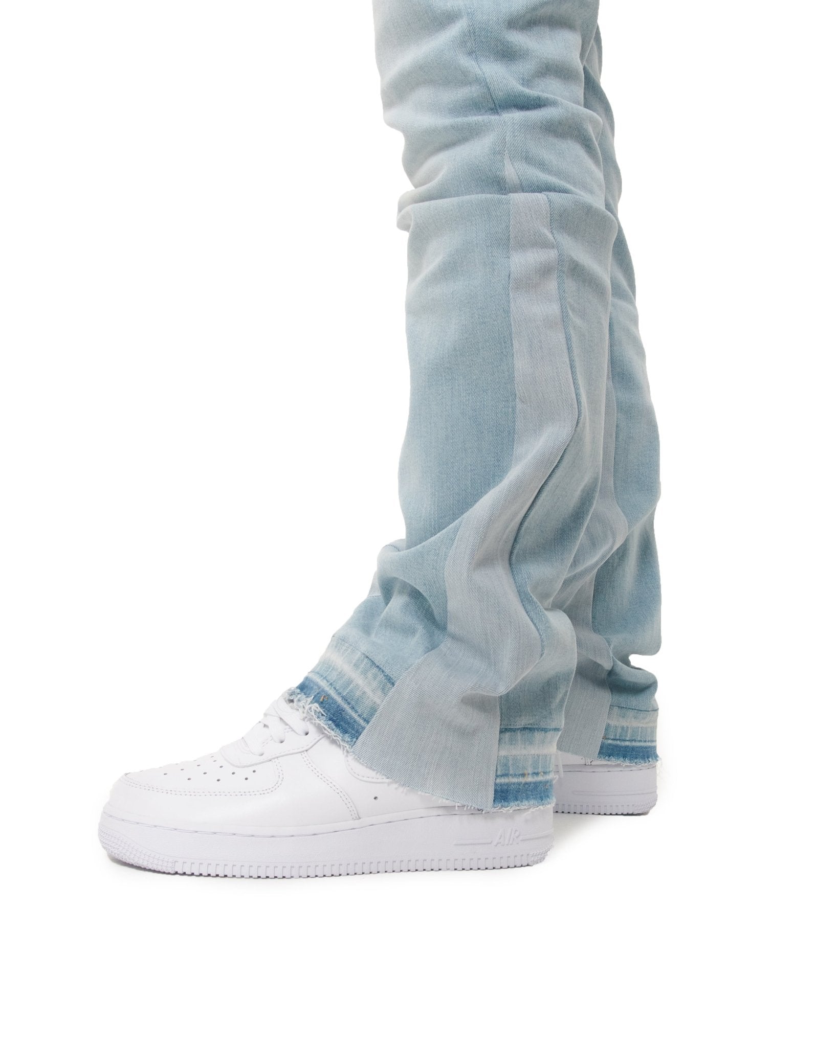 LIGHT BLUE FLARE DENIM - Jeanius Bar Atelier